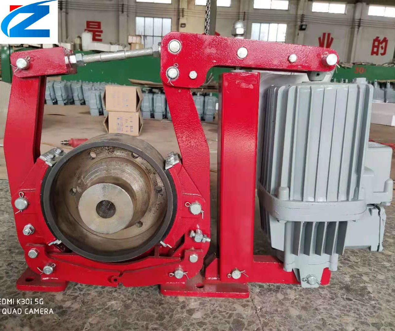 בלם תוף אלקטרו הידראולי YWZ9-250 / E50 עם צימוד בלמים